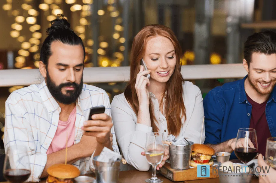 Welke-15-luxe-problemen-worden-er-tegenwoordig-veroorzaakt-door-je-smartphone